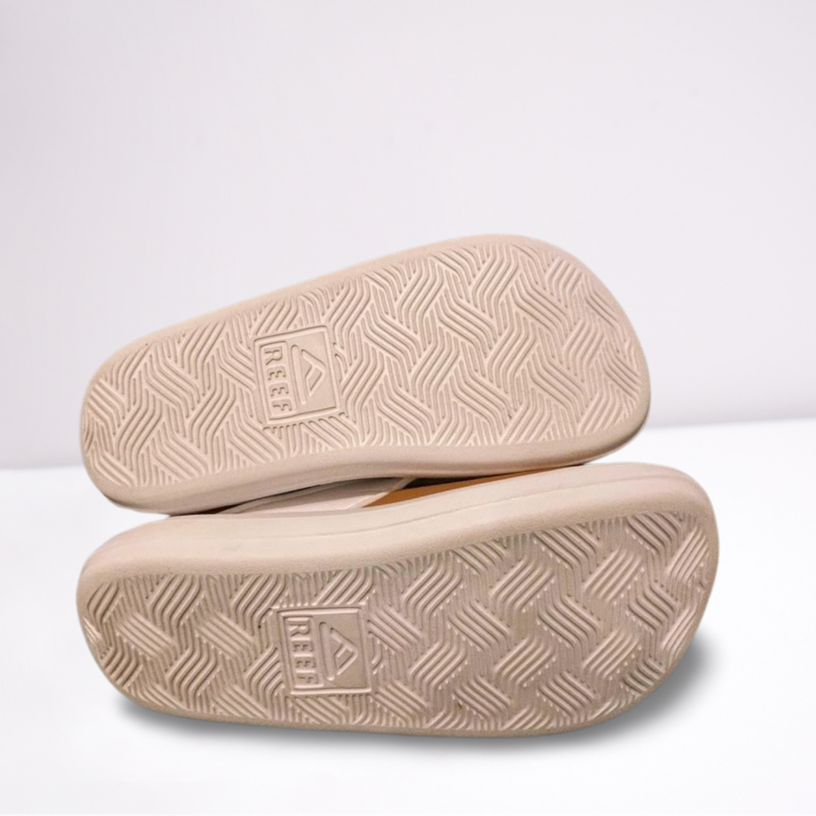 Used Reef Womens Flip-Flops - Cloud Cushion | White | 9