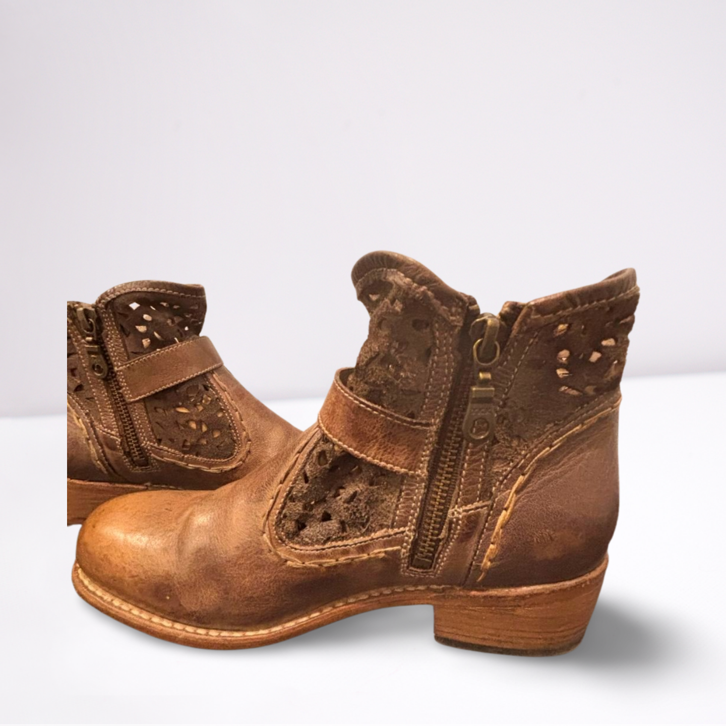 BED STU Womens Boots Ankle Zip Perforated Leather - Brown - 9 - Very Good - Pic 2