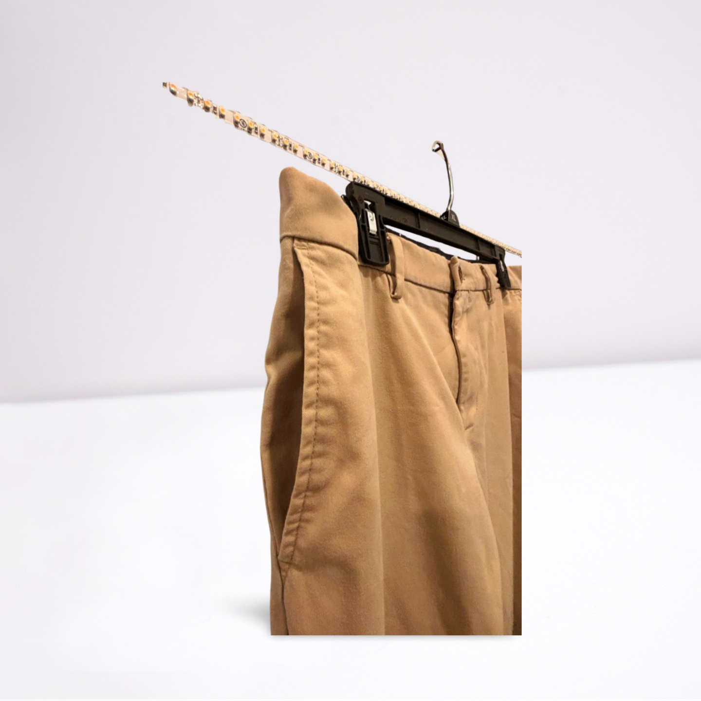 Old Navy Mens Khaki Pants Built-In Flex Ultimate Loose - Khaki - 32x32 - Very Good - Pic 4