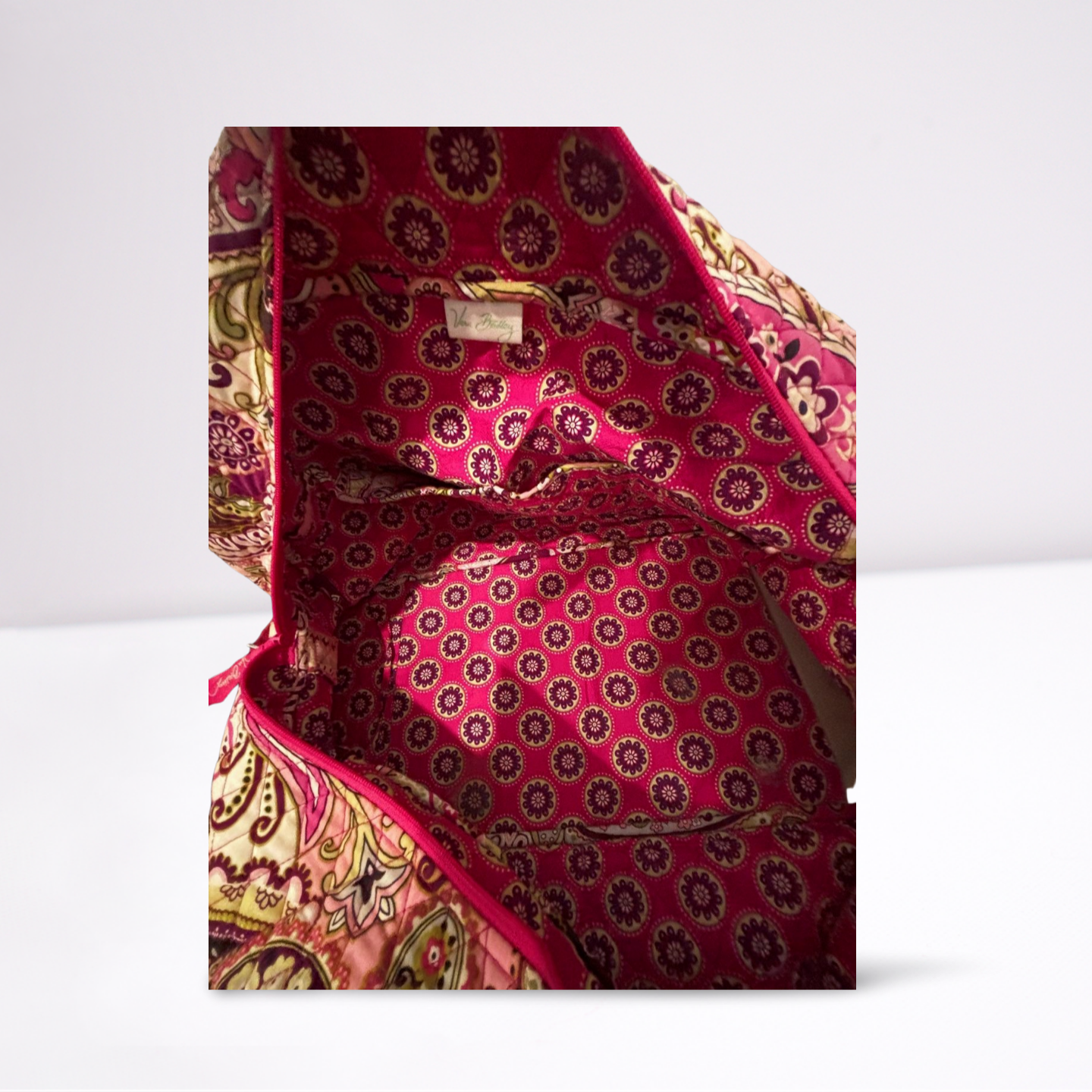 Vera Bradley Womens Travel bag - White/Purple/Pink - One Size - Very Good - Pic 2