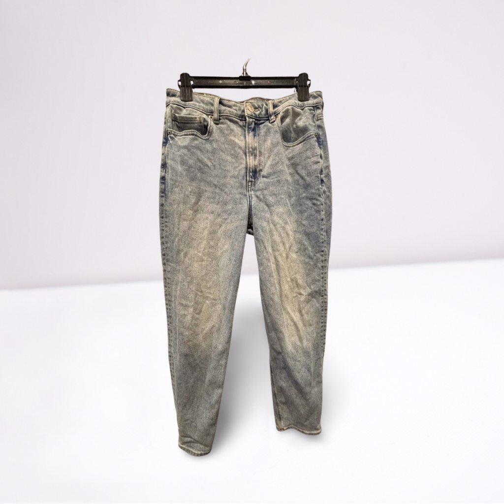 American Eagle Mom Straight Jeans - Women - Lightwash Blue - Size 8 Short  Stretch - Very Good - Pic 1