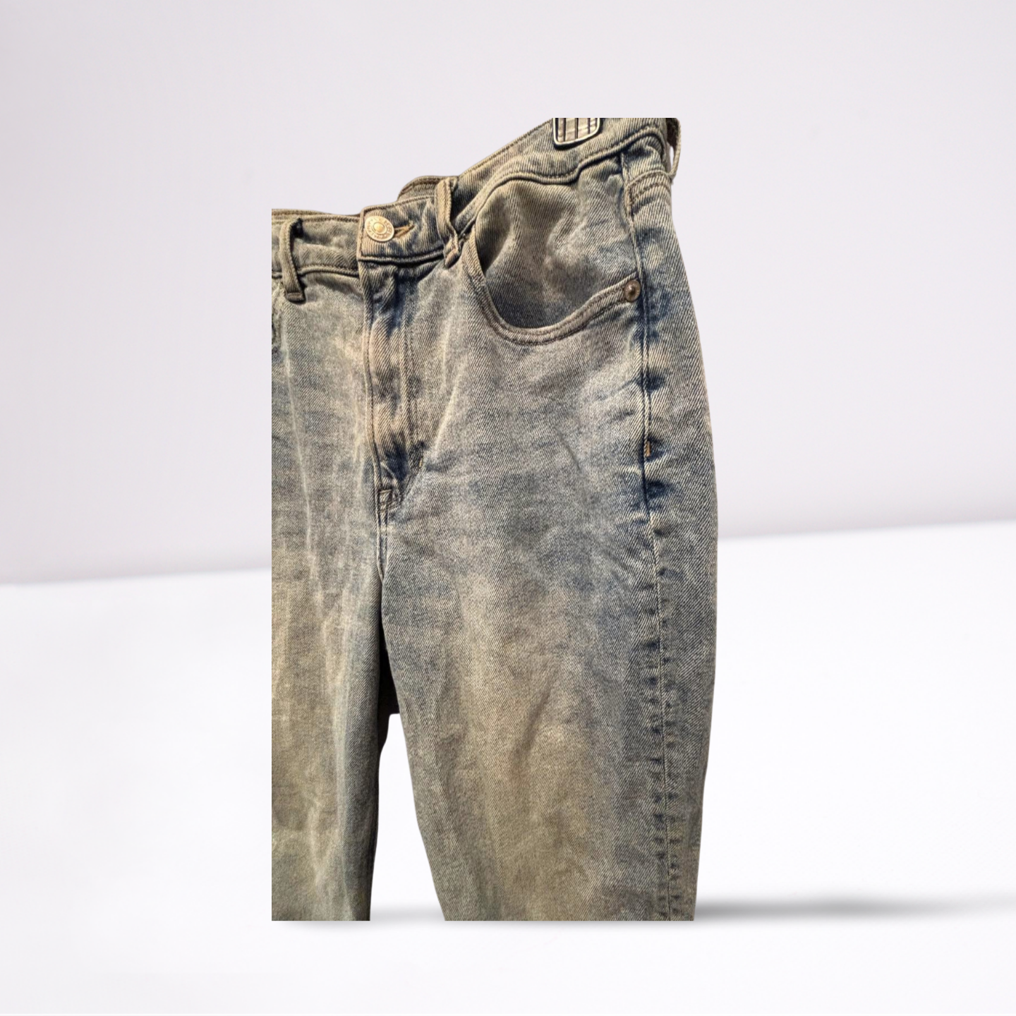 American Eagle Mom Straight Jeans - Women - Lightwash Blue - Size 8 Short  Stretch - Very Good - Pic 3