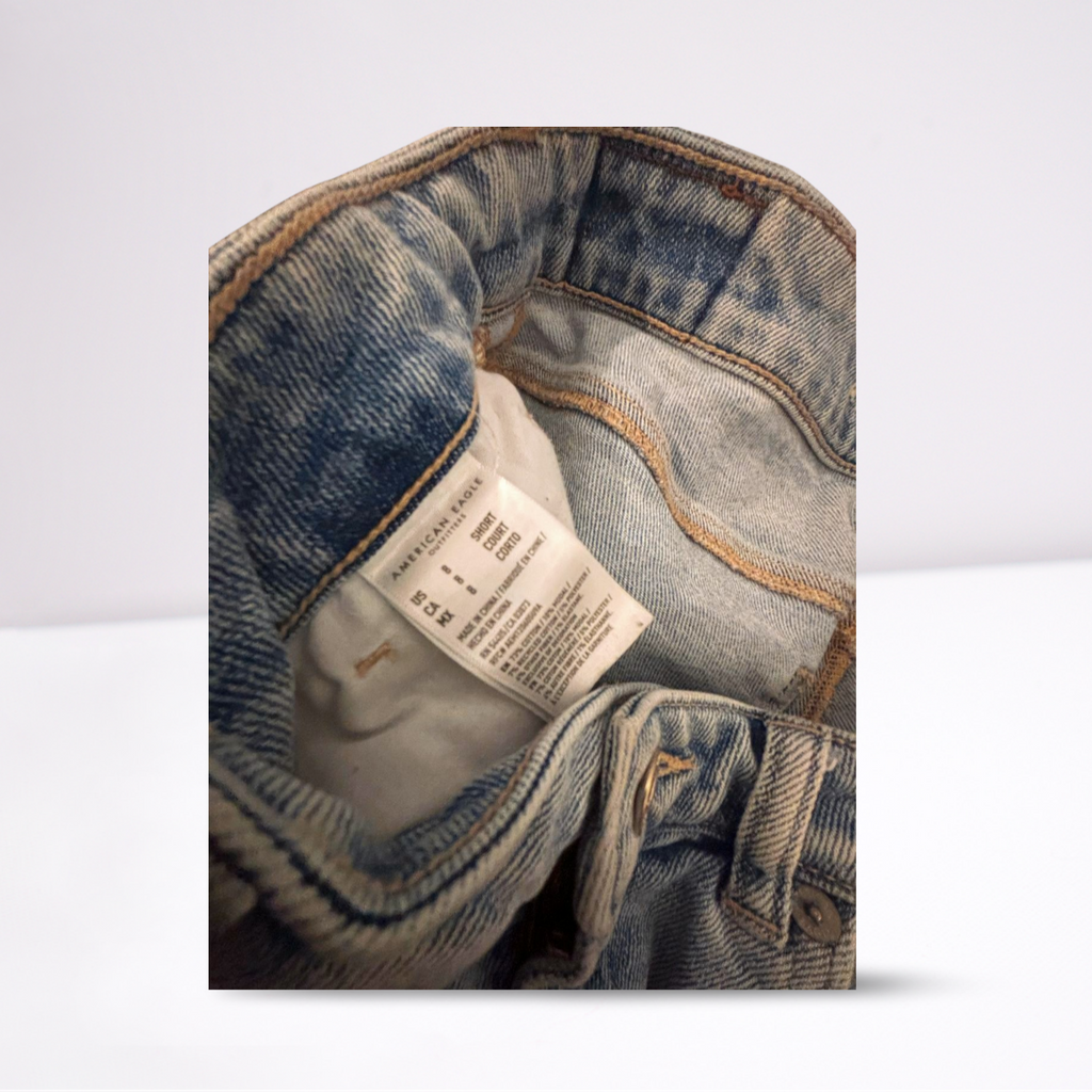 American Eagle Mom Straight Jeans - Women - Lightwash Blue - Size 8 Short  Stretch - Very Good - Pic 10