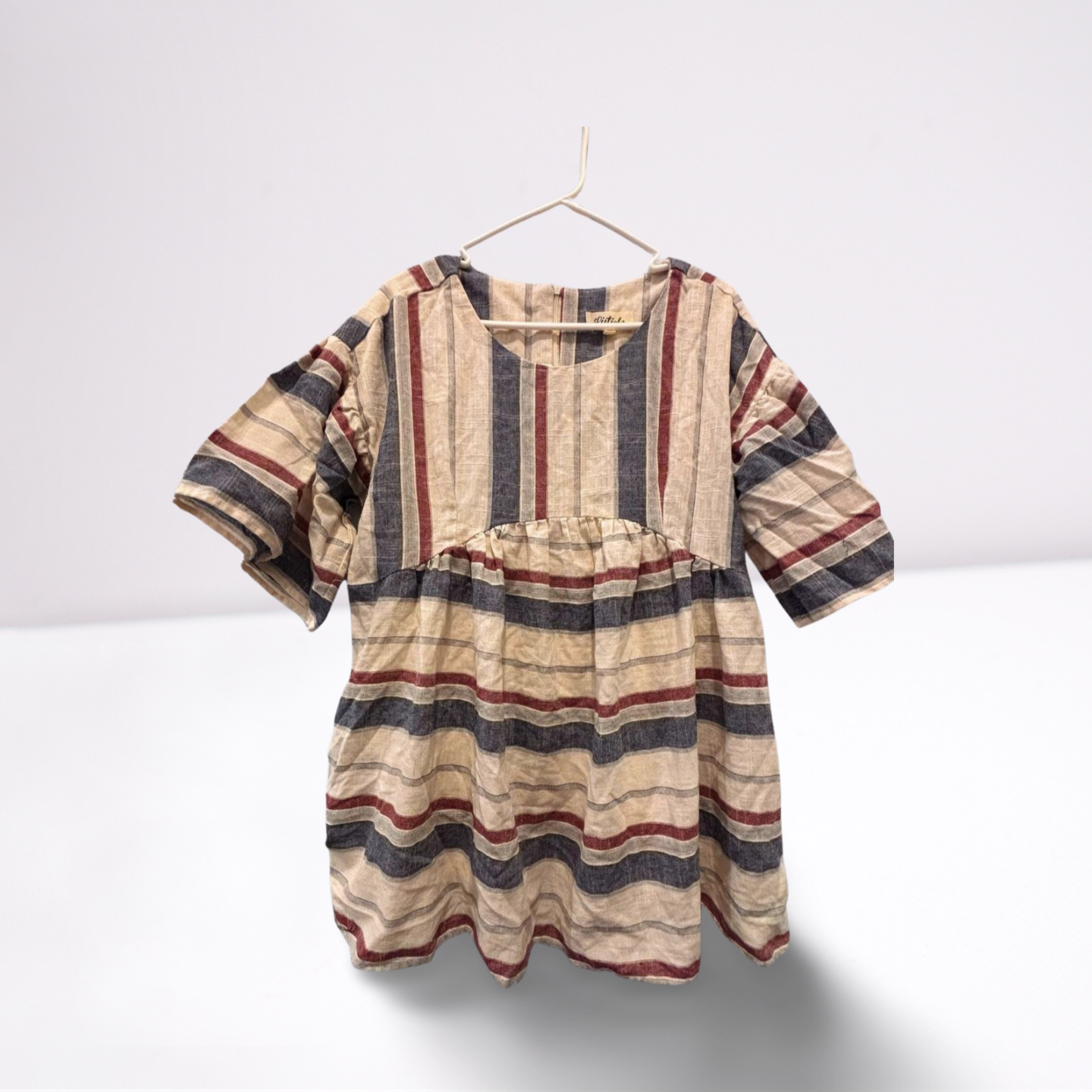 Listicle Womens Wide Short Sleeve Oversized Blouse - Quarter-Zip Back Closure - Red/White/Blue Striped - Large - Very Good - Pic 1