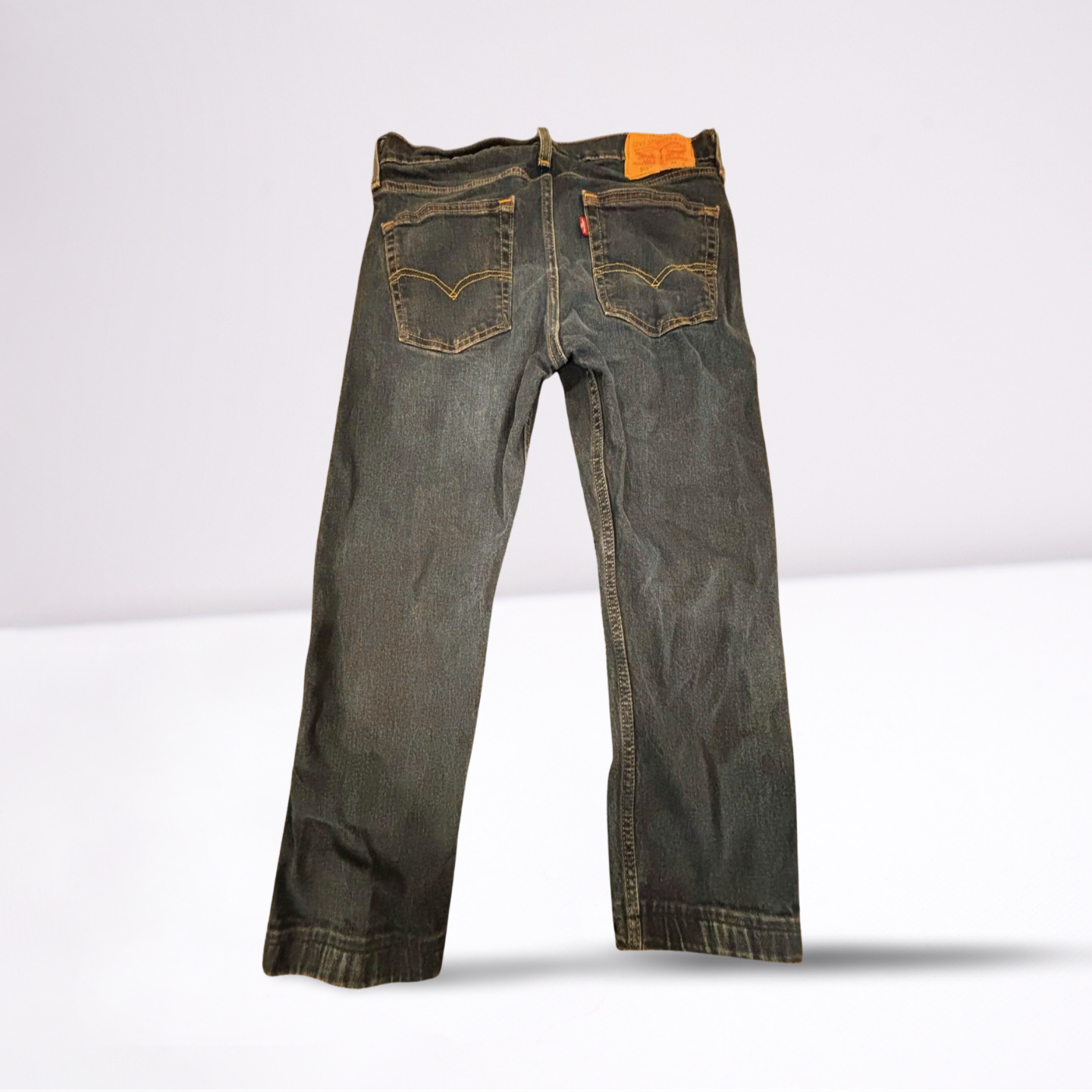 Levi Strauss Mens Jeans 610 Dark Wash - Blue - 34x32 - Very Good - Pic 3