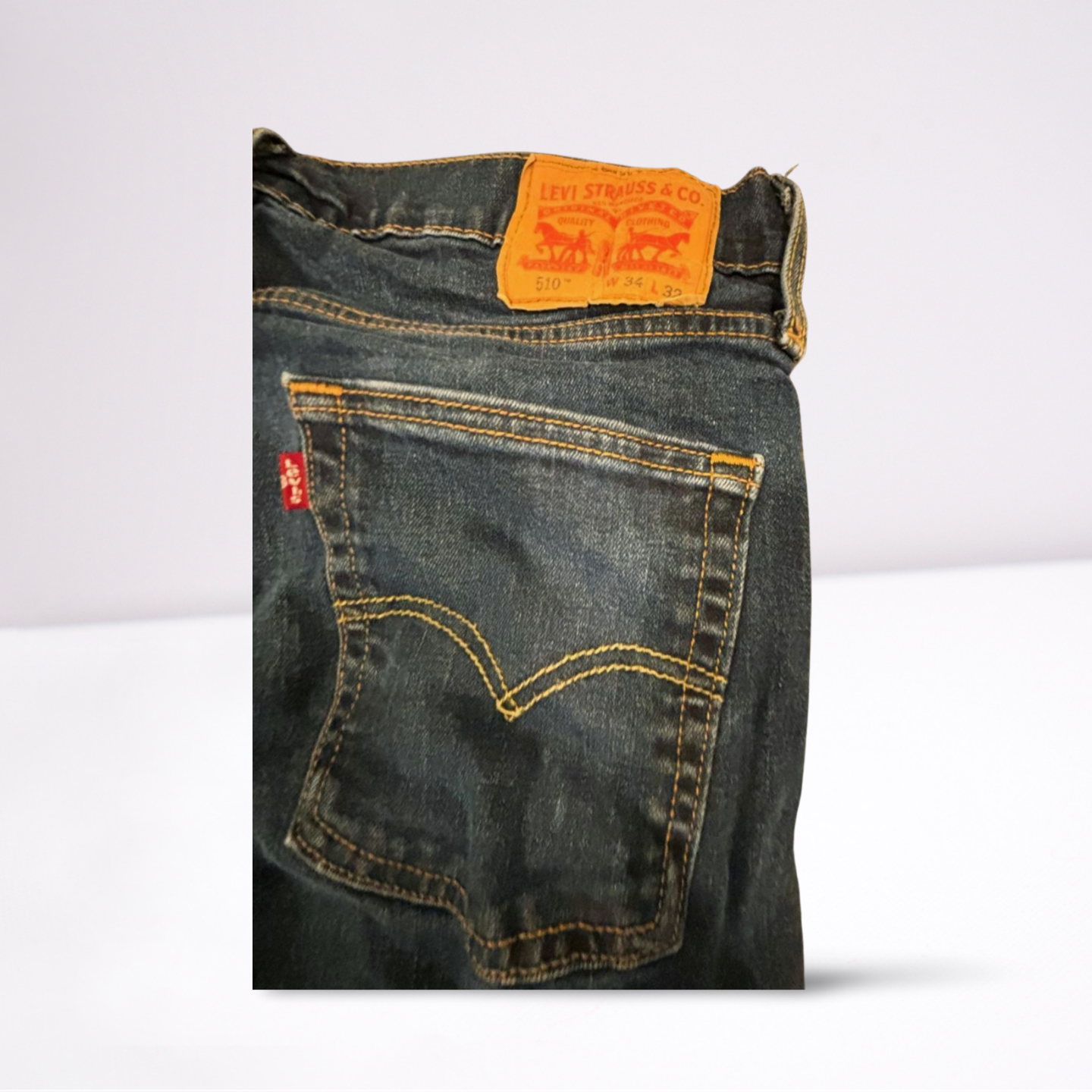 Levi Strauss Mens Jeans 610 Dark Wash - Blue - 34x32 - Very Good - Pic 4