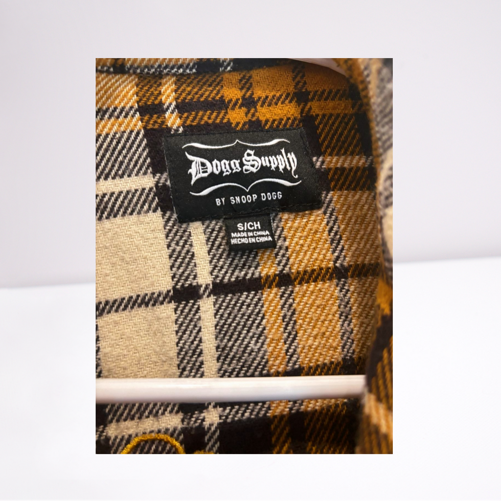 Dogg Supply by Snoop Dogg Mens Button Down Shirt Rapper Loose - Gold/White/Black - Small - Like New - Pic 2