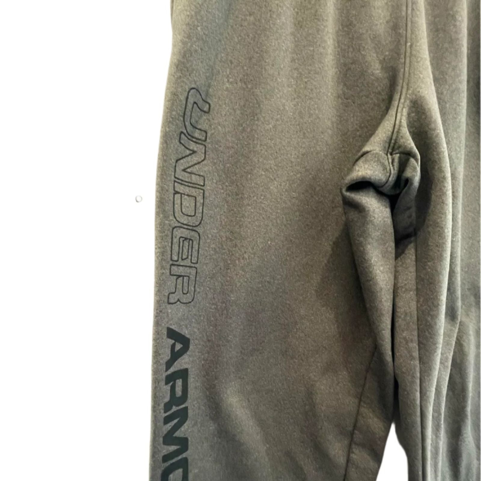 Used Under Armour Mens Joggers - Athletic | Gray | Large