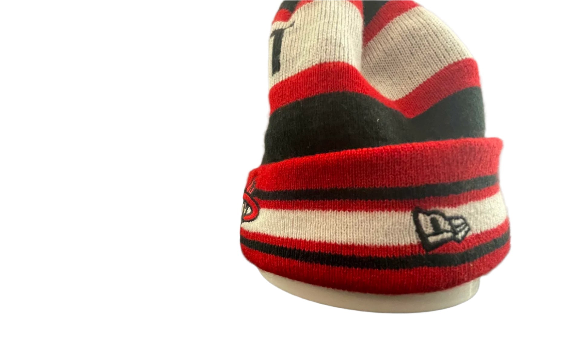 NEW ERA Unisex Beanie NBA Miami Heat Cuffed - Black/Red/White - Universal - Like New - Pic 3